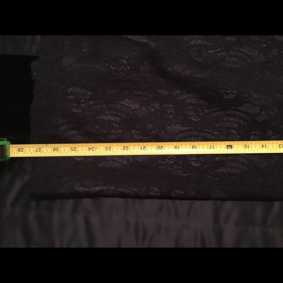 Lace Pencil Skirt - Picture 5 of 6